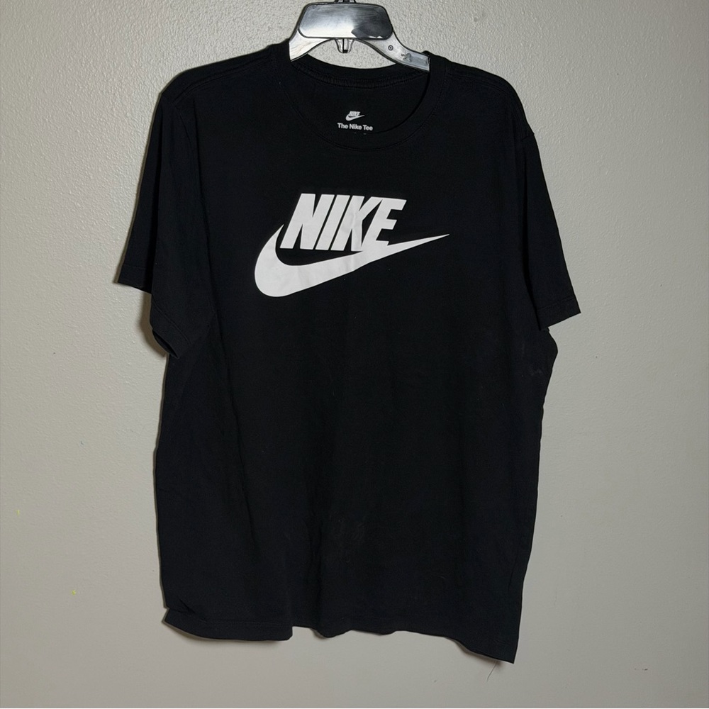 Nike Men's Sportswear Black T-Shirt Logo The Nike Tee‎ size XL